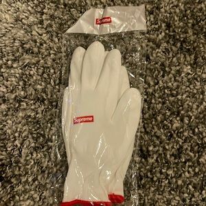 Brand new supreme rubberized gloves